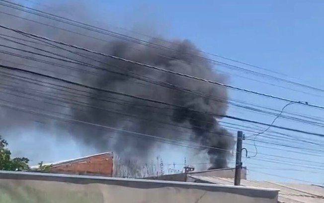 Incêndio próximo de CEMEI preocupa país de alunos no Cidade Aracy