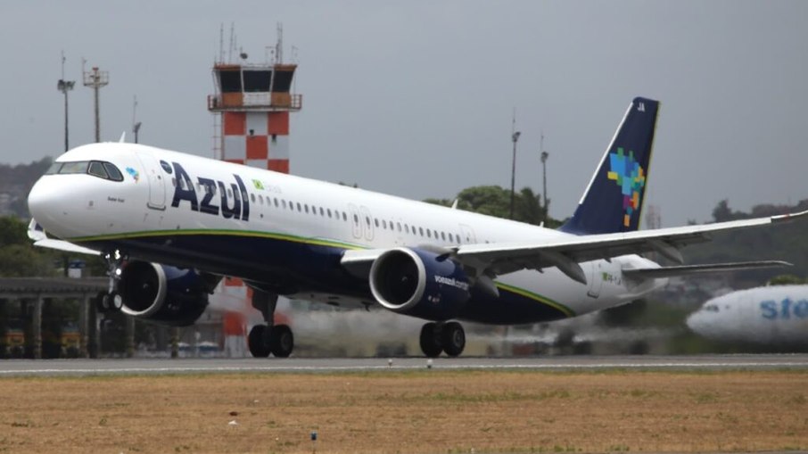 Companhia área Azul abre mais de 90 vagas de emprego Companhia área Azul abre mais de 90 vagas de emprego
