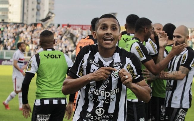 Figueirense vence Botafogo-SP e chega ao G4