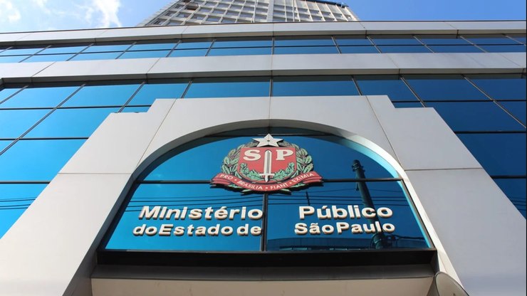 Vice-prefeita%20teria%20pago%20ritual%20com%20dinheiro%20p%C3%BAblico