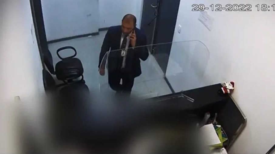 Video mostra tentativa do governo Bolsonaro de pegar joias apreendidas na Receita Federal em Guarulhos