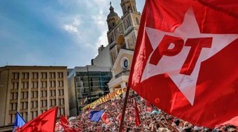 PT%20vai%20%C3%A0s%20urnas%20entre%20disputa%20interna%20e%20era%20p%C3%B3s-Lula