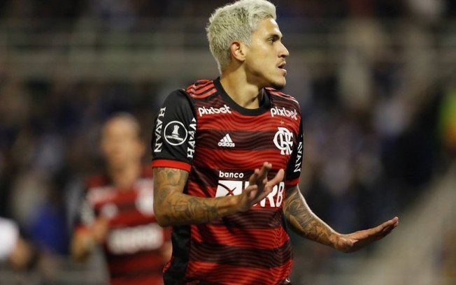 Pedro alcança marca histórica do Flamengo na Libertadores e pede cautela: 'Não tem nada ganho'