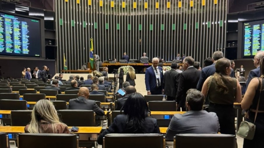 Precatórios são dívidas de União, estados e municípios decorrentes de decisões judiciais definitivas Precatórios são dívidas de União, estados e municípios decorrentes de decisões judiciais definitivas