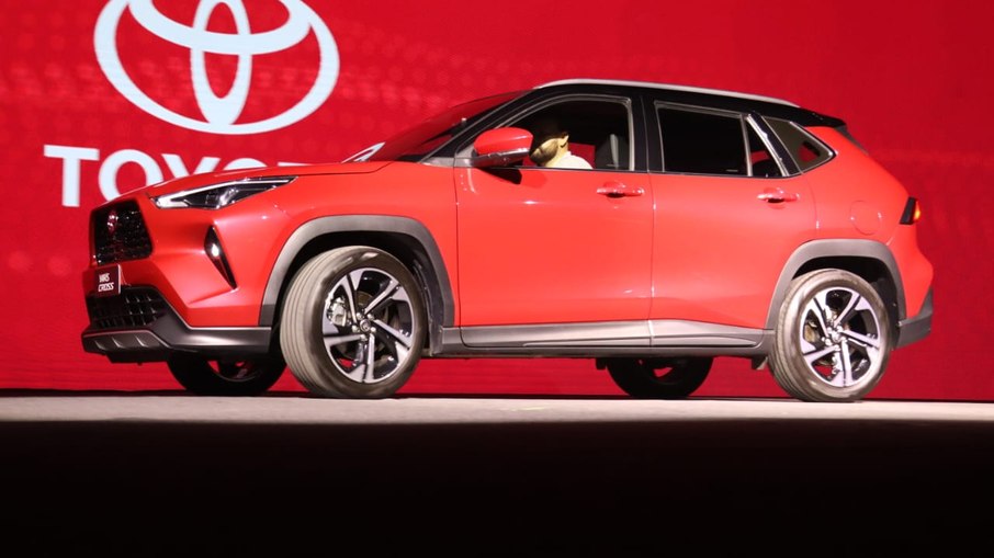Toyota anuncia versões do Yaris para 2026
