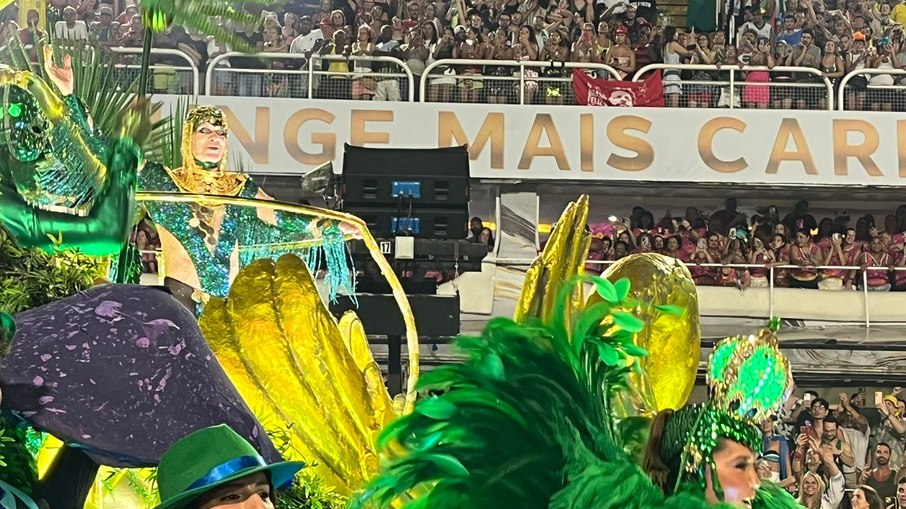 Ney Matogrosso no último carro da Imperatriz