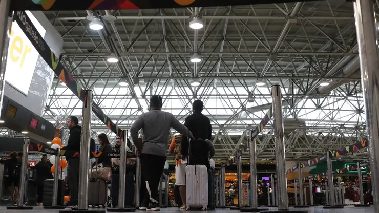 Feriadão de Páscoa aumenta em 14% o fluxo nos aeroportos do Rio