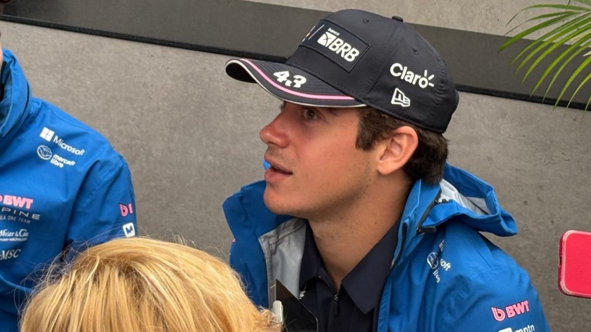 Franco Colapinto em coletiva de imprensa em Interlagos, 2025