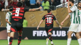 Flamengo%20bate%20Esp%C3%A9rance%20e%20estreia%20com%20o%20p%C3%A9%20direito