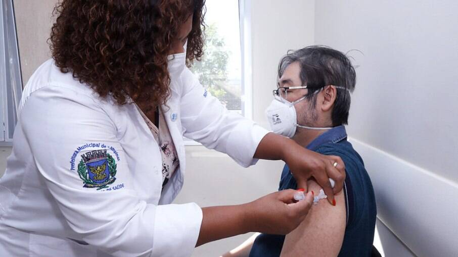Vacinação contra Covid em Campinas.