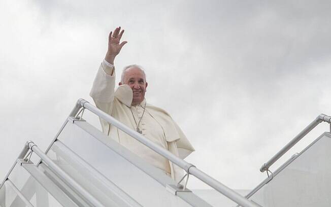 Papa Francisco irá celebrar a Missa de Páscoa para igreja vazia no Vaticano