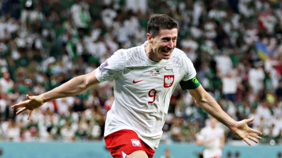 Lewandowski marca, e Polônia bate Arábia Saudita na Copa do Mundo