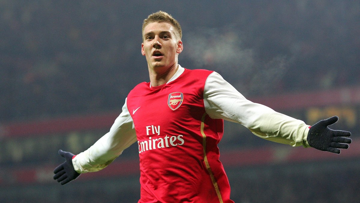 Nicklas Bendtner foi revelado pelo Arsenal