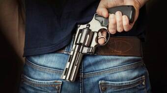 Homem invade casa da ex-mulher e mata 12 pessoas durante festa de réveillon