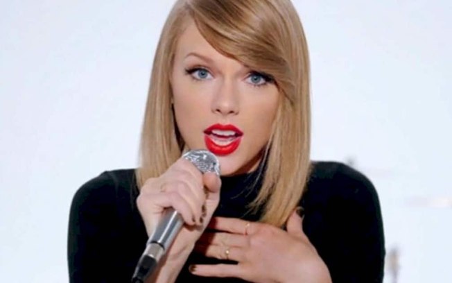 Taylor Swift sobre “Shake It Off”: “escrita inteiramente por mim”