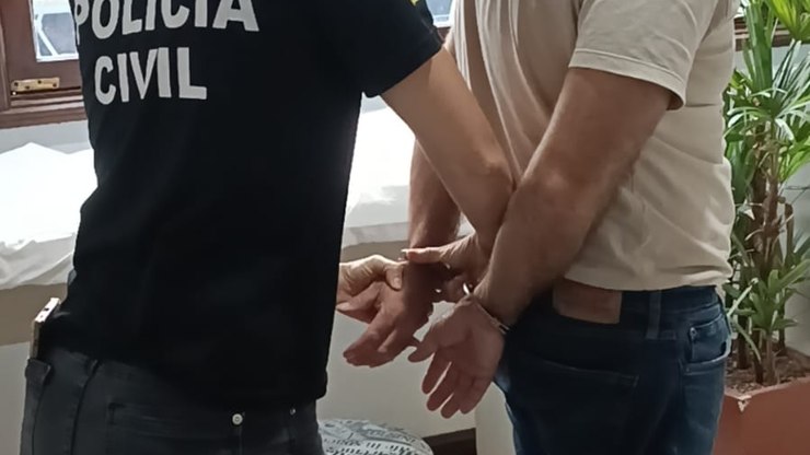 RS: médico é preso por suspeita de abusos durante consultas