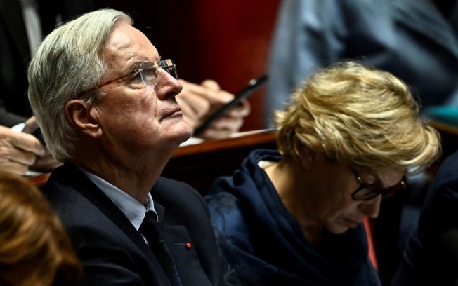 O primeiro-ministro Michel Barnier na Assembleia Nacional em 3 de dezembro de 2024