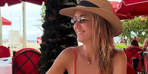 Ticiane Pinheiro posa de biquíni durante viagem em Miami