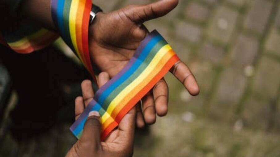 Legisladores senegaleses elaboram uma nova lei arrepiante para pessoas LGBT + e aliados