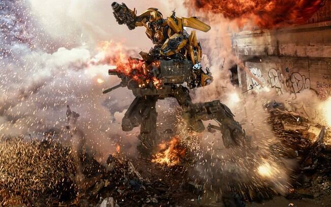 Mais do mesmo, “Transformers: O Último Cavaleiro” prega para