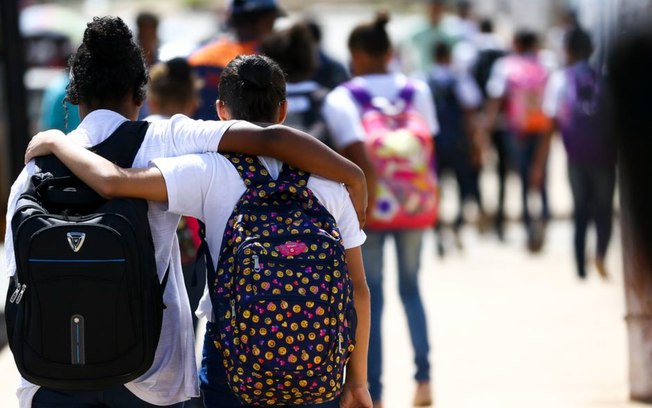 O papel da escola no cuidado da saúde mental e prevenção do suicídio