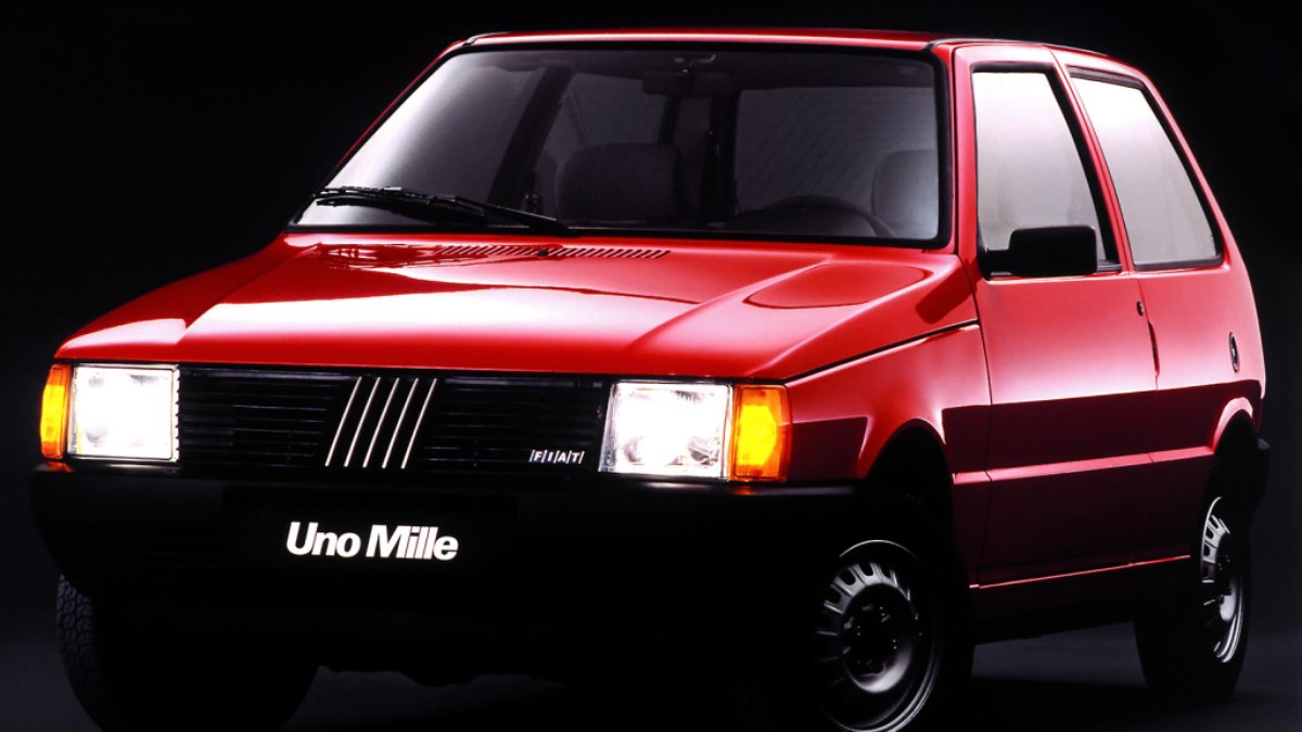 Fiat Uno Mille: primeiro carro popular abria mão até de ajuste do