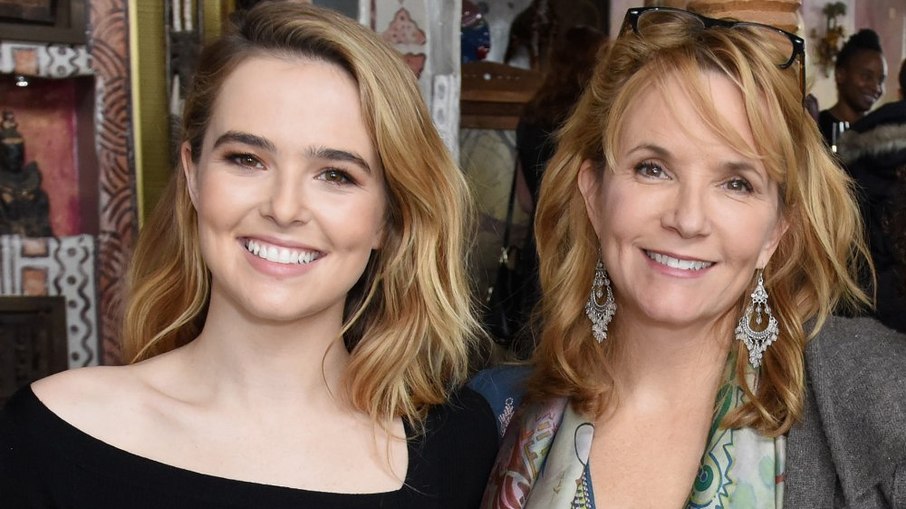 Zoey Deutch & Lea Thompson