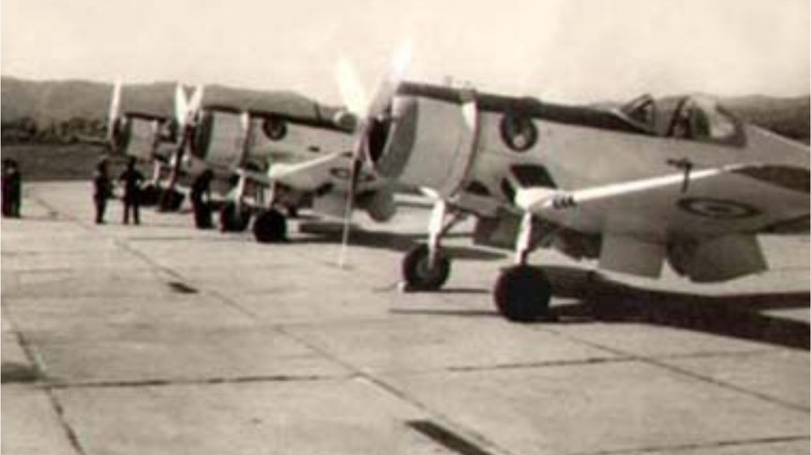 Aviões da força aérea de El Salvador durante a Guerra do Futebol, em 1969