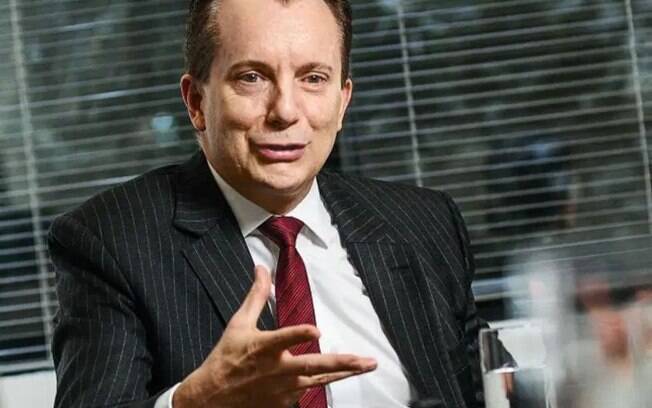 Celso Russomano, candidato à prefeitura de São Paulo pelo Republicanos, busca aproximação com Bolsonaro