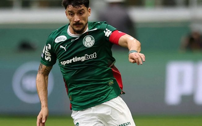 Piquerez durante treinamento do Palmeiras, nesta terça-feira (8)
