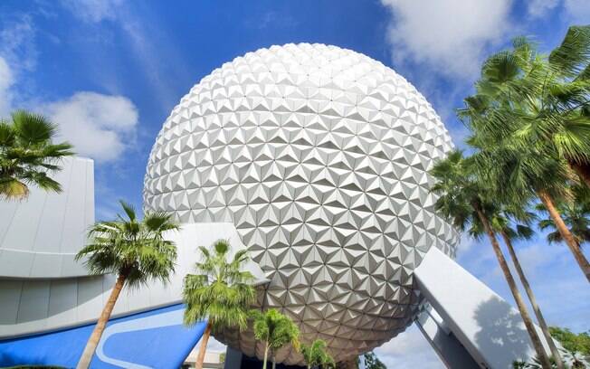 Spaceship Earth  é uma das principais atrações da Disney, localizada no parque EPCOT