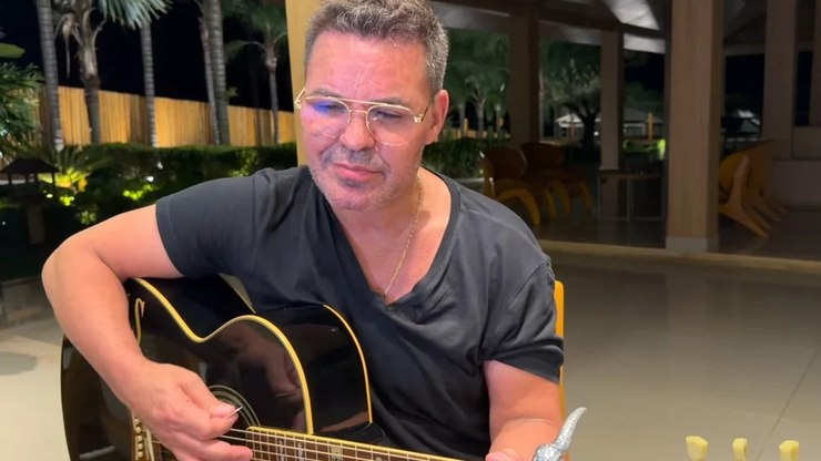 Zezé Di Camargo volta atrás e pede desculpas ao SBT