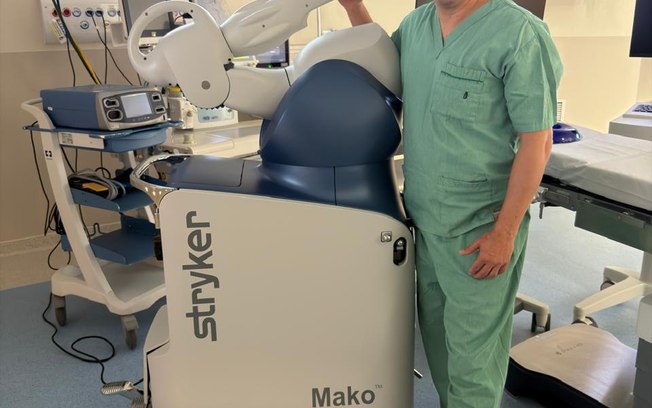Dr. Marco Demange realiza cirurgia MAKO, inédita no Brasil