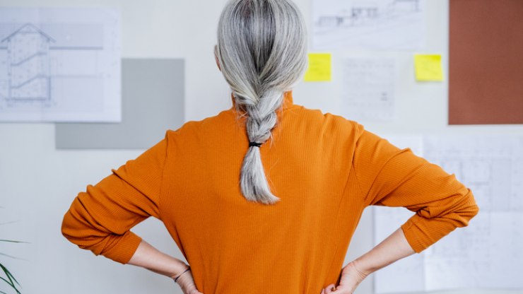 TST condena empresa por demitir engenheira por idade avançada