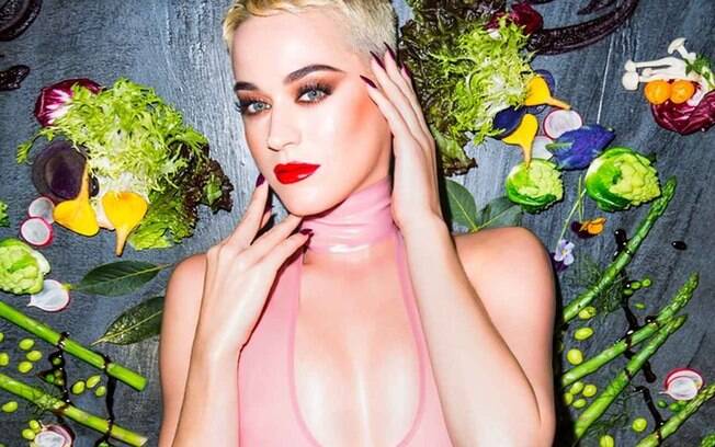 Katy Perry lançou o álbum 