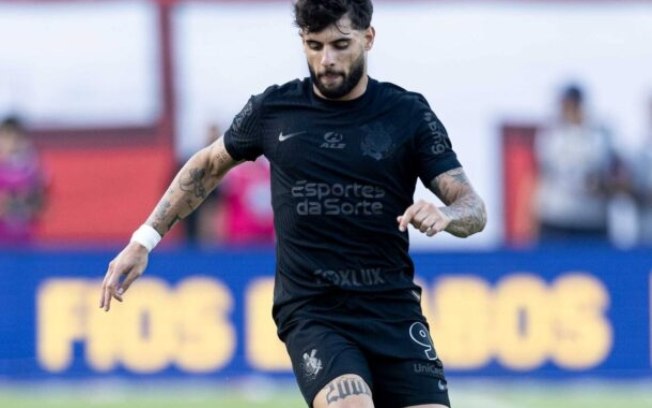 Yuri Alberto em ação pelo Corinthians no triunfo sobre o Vitória