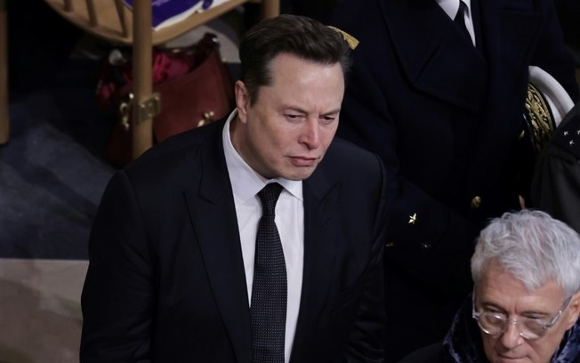 Elon Musk durante a reinauguração da catedral de Notre-Dame em Paris, 7 de dezembro de 2024.