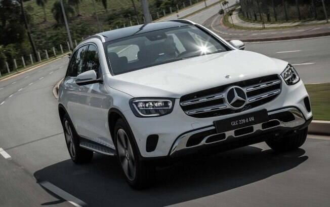 Silêncio na cabine e agilidade para enfrentar as grandes cidades são características marcantes do Mercedes GLC 220d