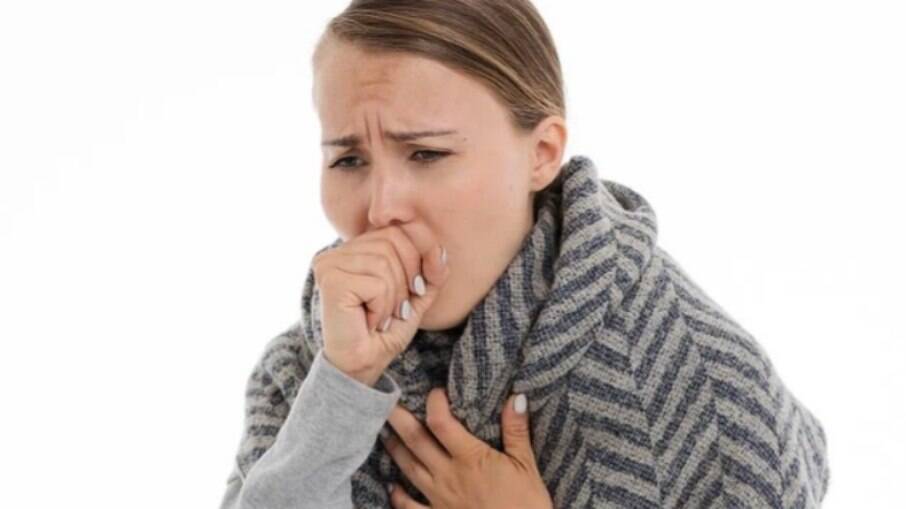 Sintomas da covid podem se confundir com os de gripe e resfriado