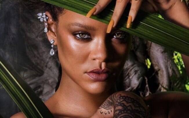 Rihanna compra nova mansão com dez banheiros em Hollywood avaliada em mais de 6 milhões de dólares; veja fotos