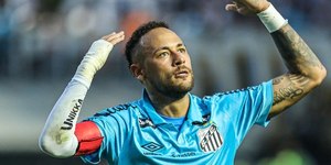 Neymar provoca, dá assistência, e Santos elimina o Remo