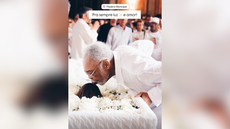 Gilberto Gil se despede de Preta Gil em cerimônia no Rio