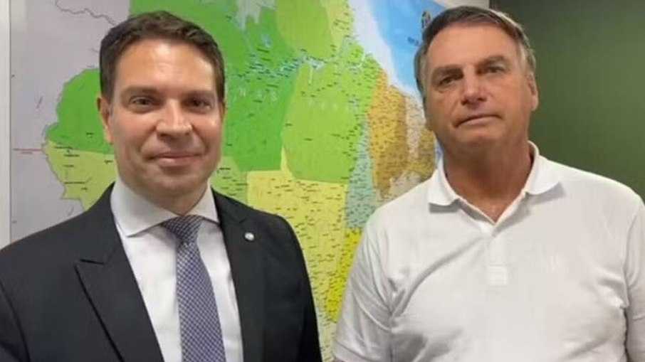 Ramagem diz que gravação sobre investigação de Flávio teve autorização de Bolsonaro