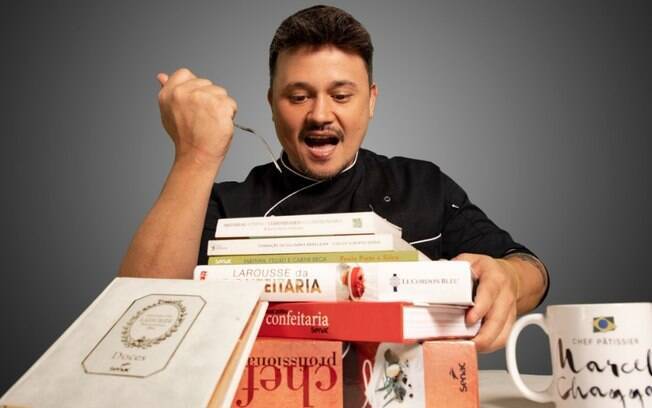 Youtuber de Campinas faz receitas que aparecem em livros de Jorge Amado
