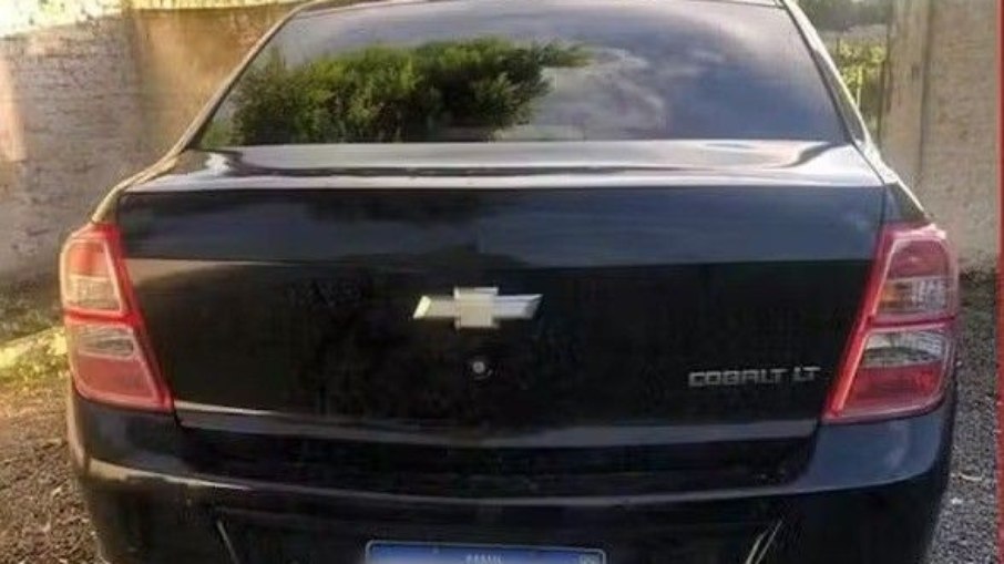 Carro teria sido roubado em Minas Gerais Carro teria sido roubado em Minas Gerais