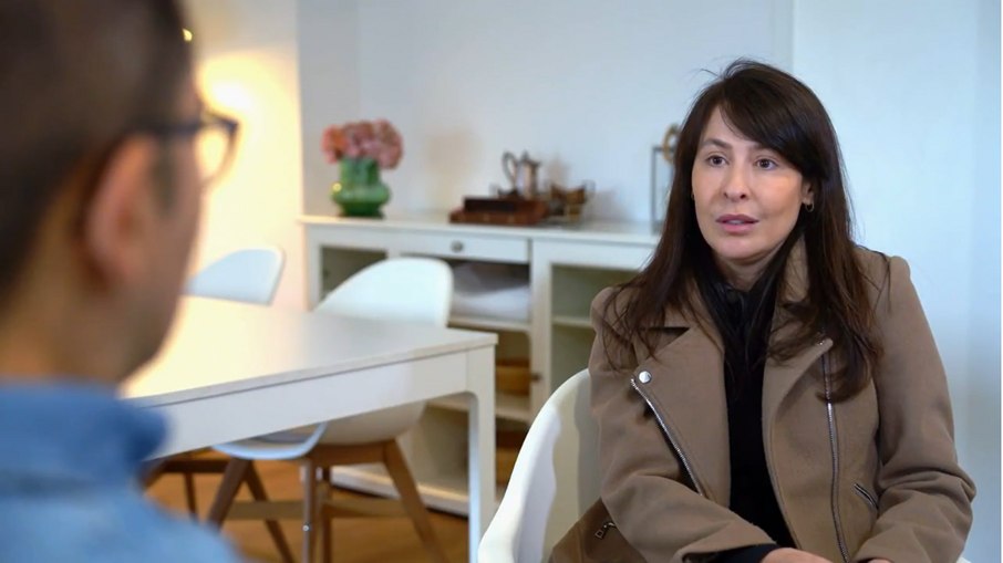 Criança de cinco anos foi levada do Brasil a Portugal em voo clandestino, relata Ana Beatriz Sampaio Criança de cinco anos foi levada do Brasil a Portugal em voo clandestino, relata Ana Beatriz Sampaio