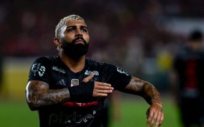 Tite faz discurso após vitória do Flamengo em Belém