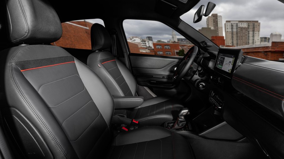 Citroën Basalt Dark Edition Citroën Basalt Dark Edition