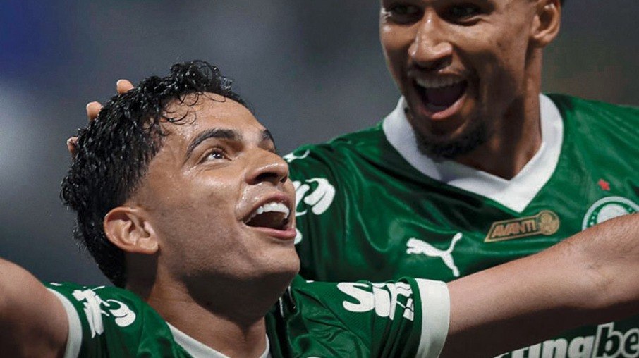 Bruno Rodrigues comemora o primeiro gol pelo Palmeiras