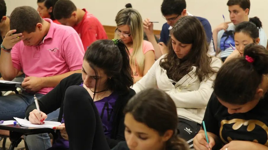 Processo seletivo Enem-USP tem última semana para inscrições. Processo seletivo Enem-USP tem última semana para inscrições.